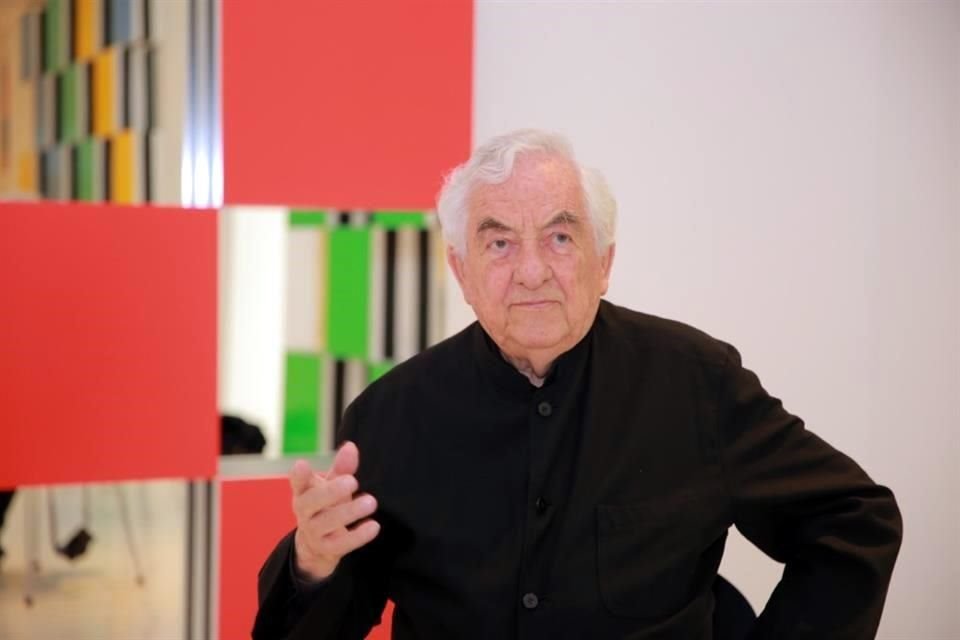 Daniel Buren ha realizado diversas instalaciones en México, país que visitó por primera vez en la década del 50, para filmar una película.