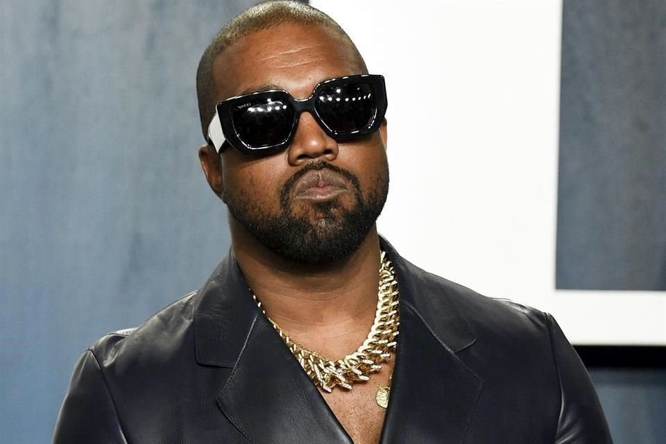 Un pastor demandó a Kanye West, pues afirma que el tema 'Come to Life' usa uno de sus sermones sin su autorización.