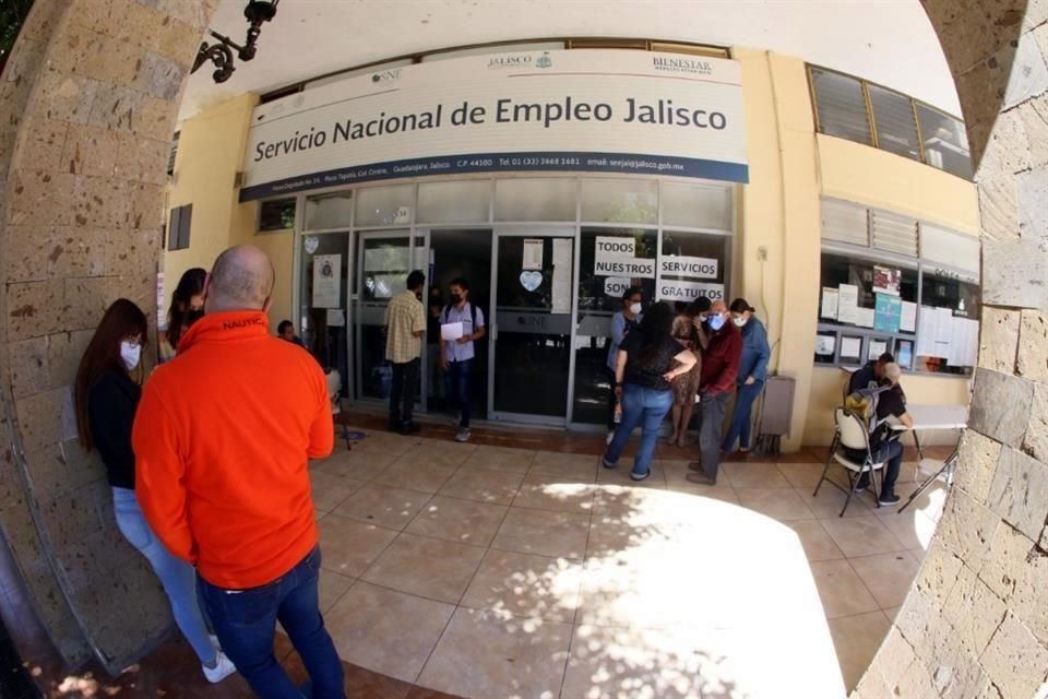 Durante abril se perdieron empleos en Jalisco.