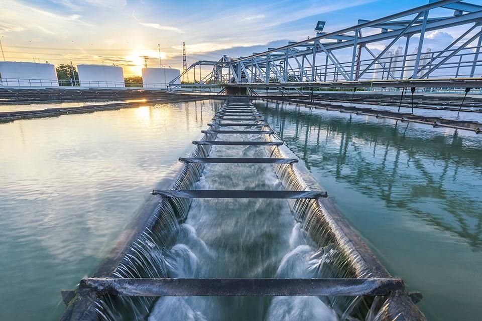 En México existen 997 plantas de potabilización en funcionamiento y 2 mil 786 de tratamiento, pero no son suficientes para satisfacer las necesidades generales de la población.