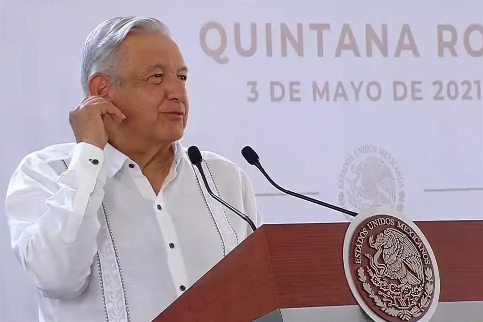 López Obrador en conferencia matutina desde Quintana Roo.