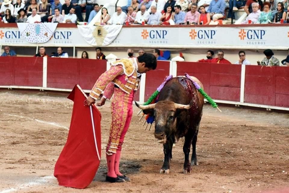 Adame se lució en el ruedo.