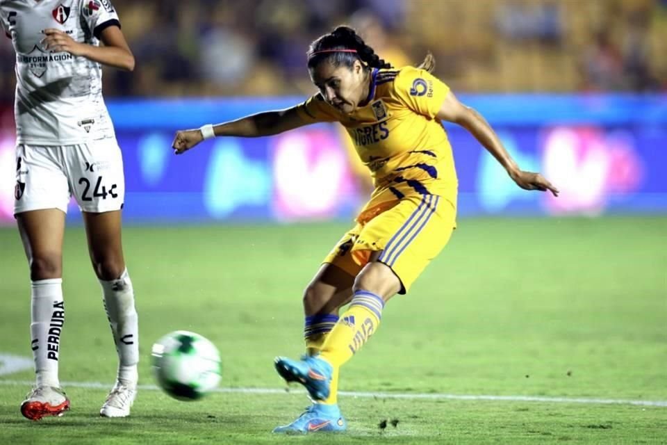 Las felinas acabaron superando al Atlas Femenil con un contundente global de 9-1.