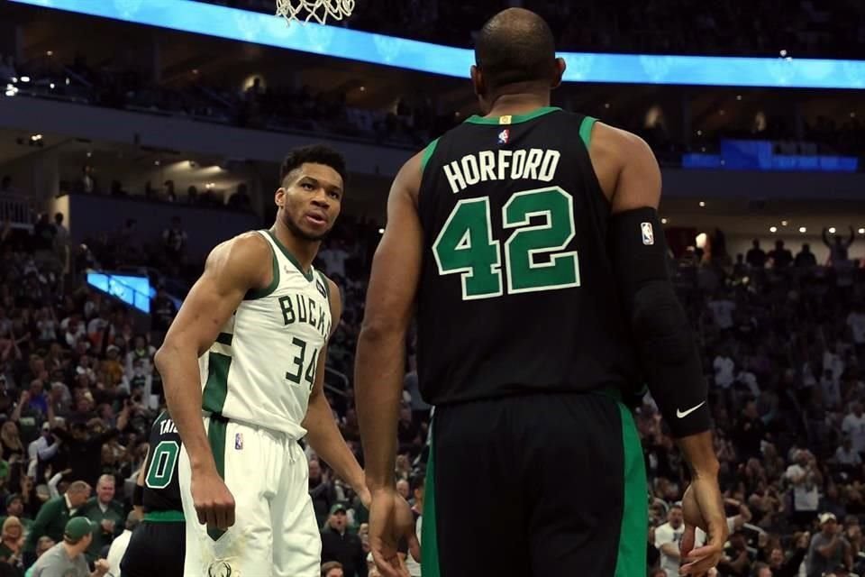 Giannis Antetokounmpo poco pudo hacer por los Bucks.