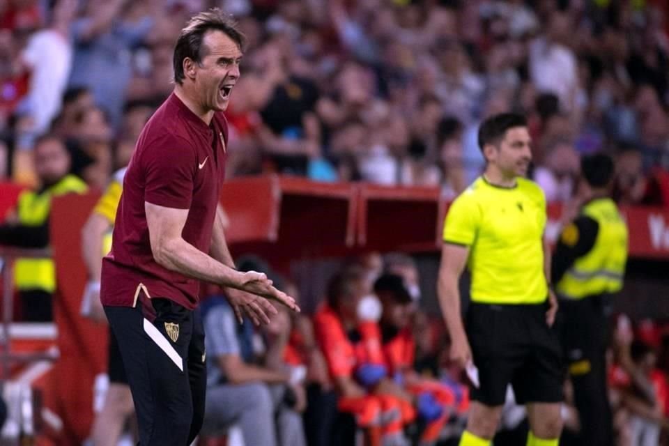 Julen Lopetegui se mostró desesperado ante la poca contundencia de su equipo.