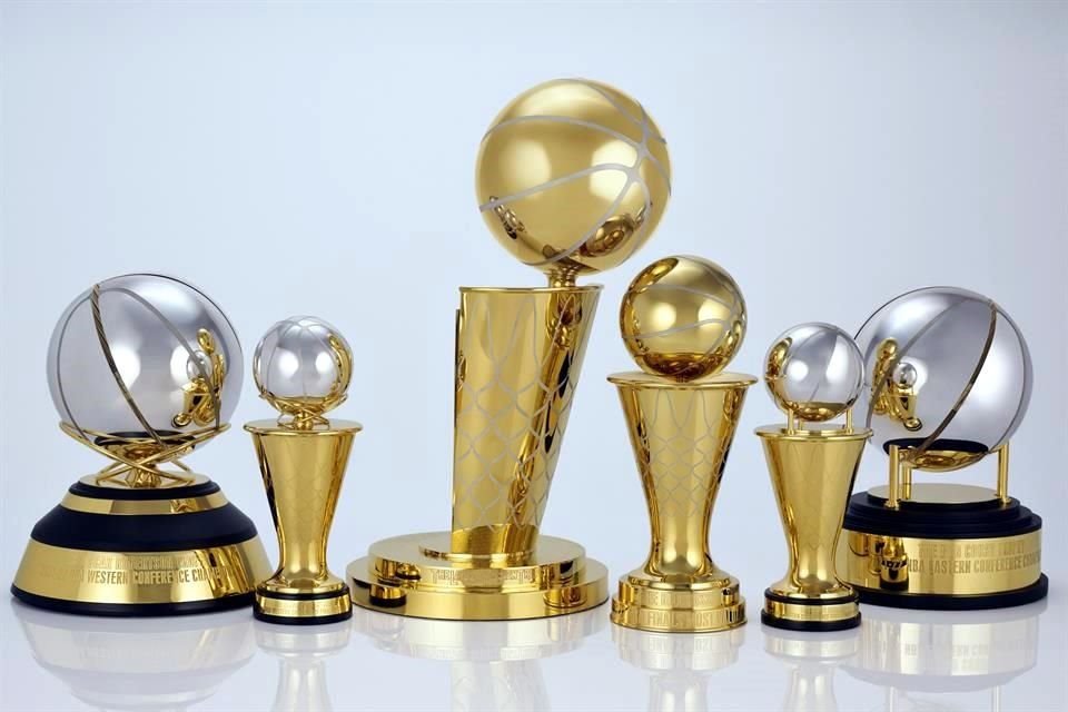Los nuevos trofeos de la NBA.
