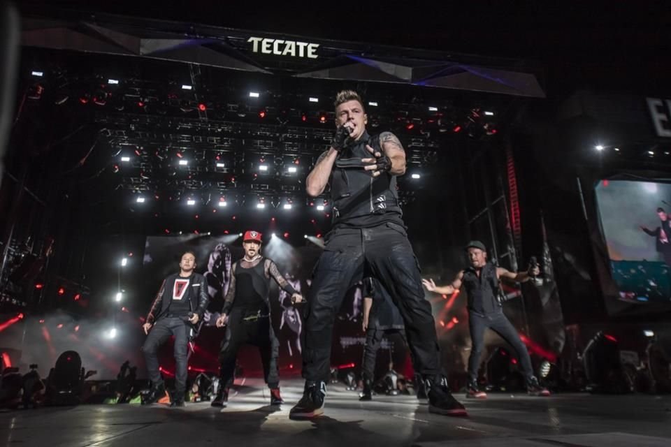 Los Backstreet Boys cerraron el escenario principal con hits como 'I Want It That Way'.