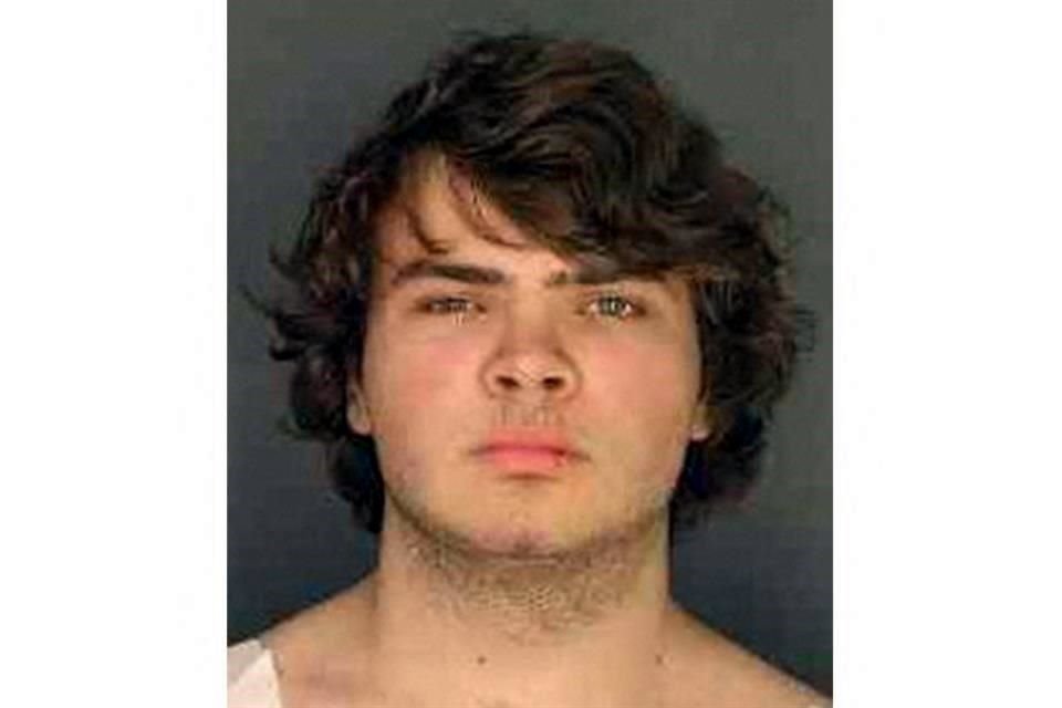 Payton S. Gendron, de 18 años, se entregó a la Policía después de matar a 10 personas en un supermercado de Nueva York.