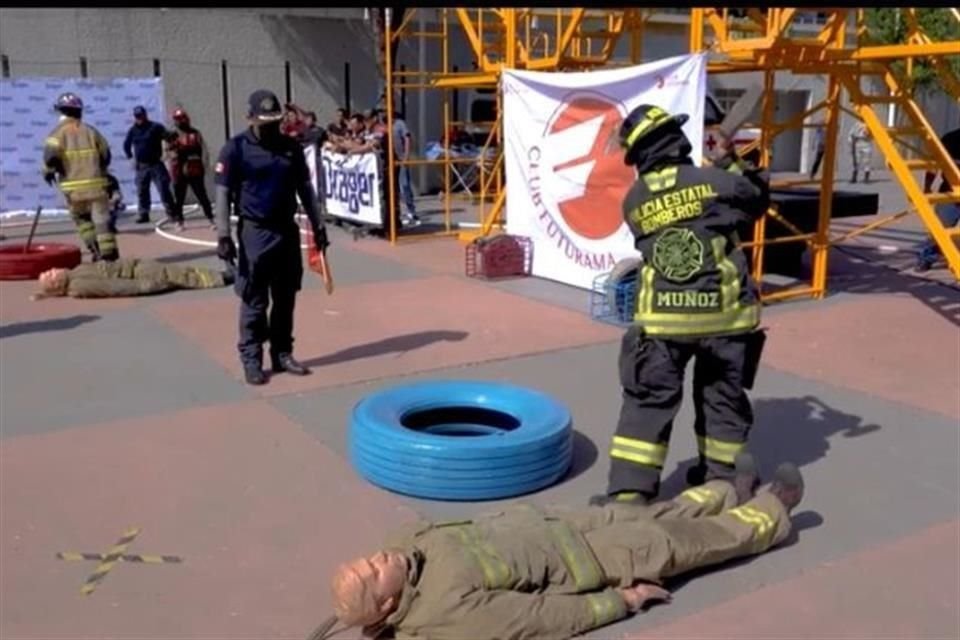 Bomberos de la Ciudad de México celebraron su primera carrera, luego de problemas sindicales y la pandemia que los orillaron a una pausa.