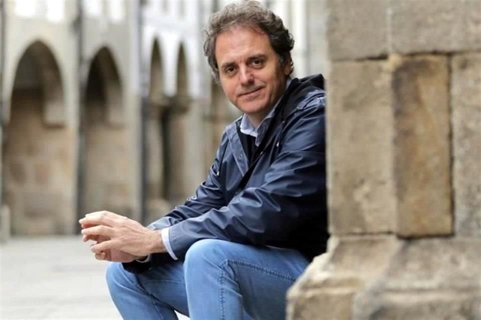 El escritor Domingo Villar, creador del inspector Leo Caldas, falleció este miércoles a los 51 años.
