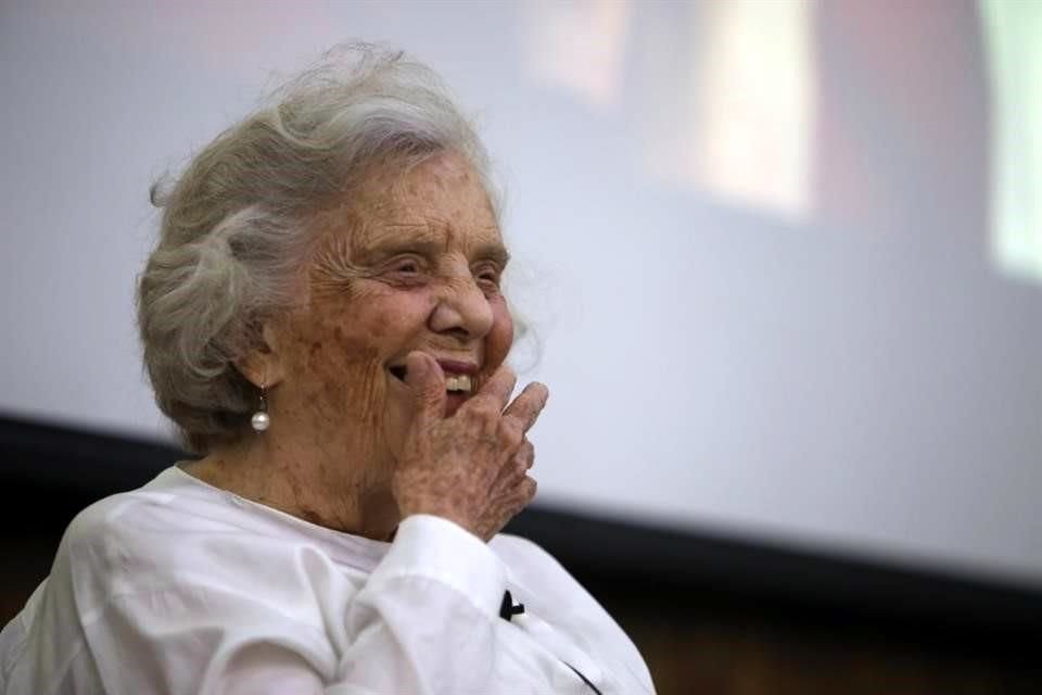 Elena Poniatowska recibirá este jueves un homenaje nacional en el Palacio de Bellas Artes, a las 12:00 horas.
