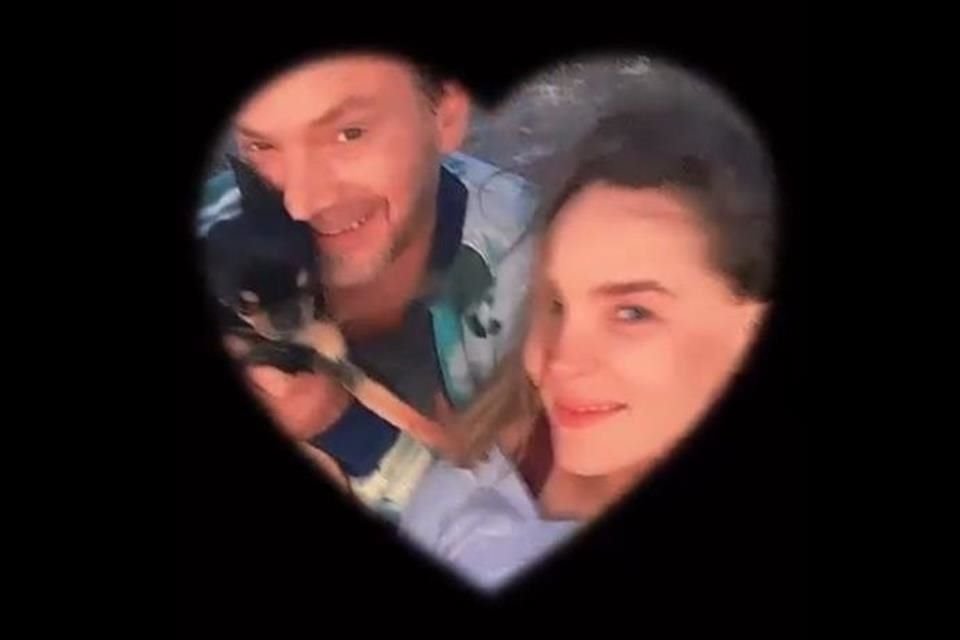 Belinda ha preferido guardar silencio sobre la filtración de mensajes que ventiló su ex pareja Christian Nodal; comparte fotos en la playa.