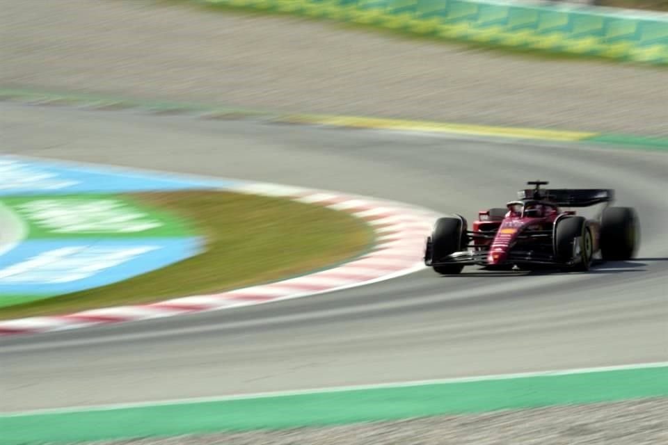 Charles Leclerc mandó en el primer día de actividades del Gran Premio de España.