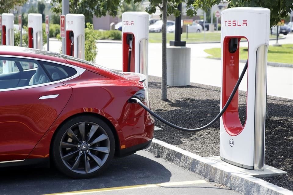 Los planes para un restaurante Tesla, que incluiría una estación de carga de vehículos, primero deben ser aprobados por la ciudad.