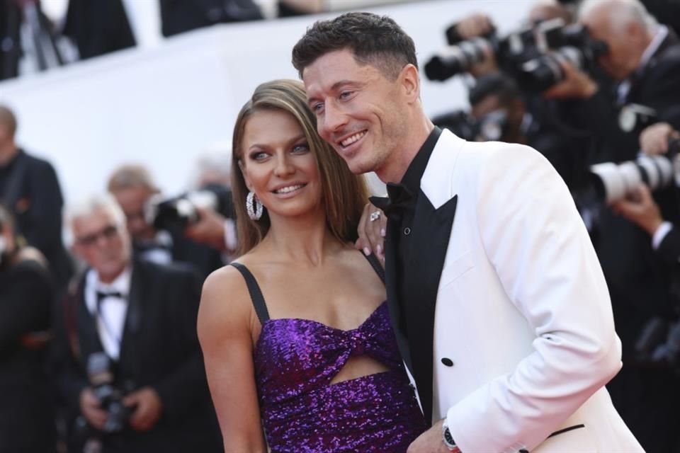 Al estreno también arribó el futbolista Robert Lewandowski junto a su pareja Anna Lewandowska.