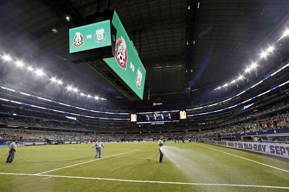 Dallas Cowboys, Federacion Mexicana de Futbol, FC Dallas and