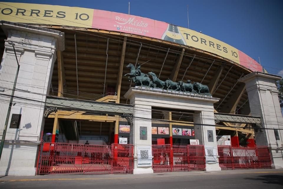 El Gobierno capitalino impulsará una propuesta legislativa para prohibir las corridas de toros con violencia.