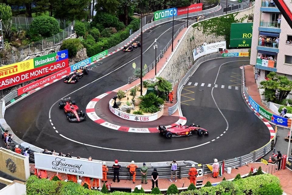 Los bólidos de Red Bull y Ferreri protagonizaron un interesante duelo en Mónaco.