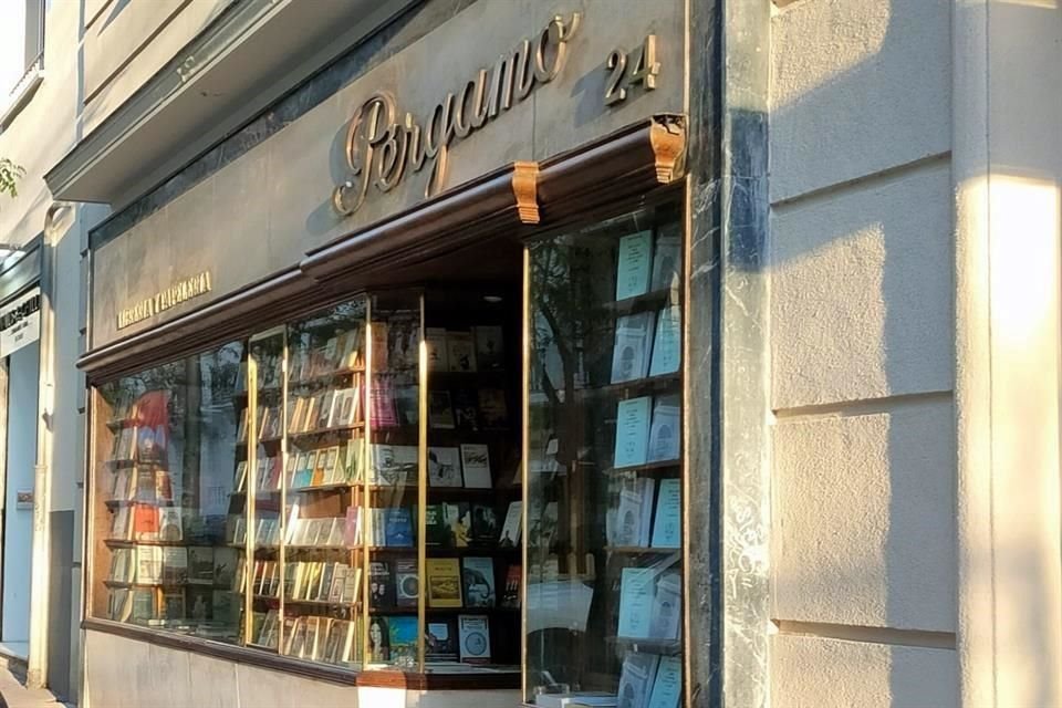 La librería Pérgamo, con más de 70 años de historia, se ubica en la calle General Oráa, en el madrileño barrio de Salamanca.