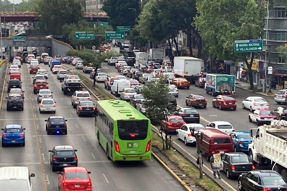 La CDMX recaudó 314 millones de pesos menos este año por tenencia en primer trimestre;  atribuyen bajos ingresos a cambios en industria automotriz.