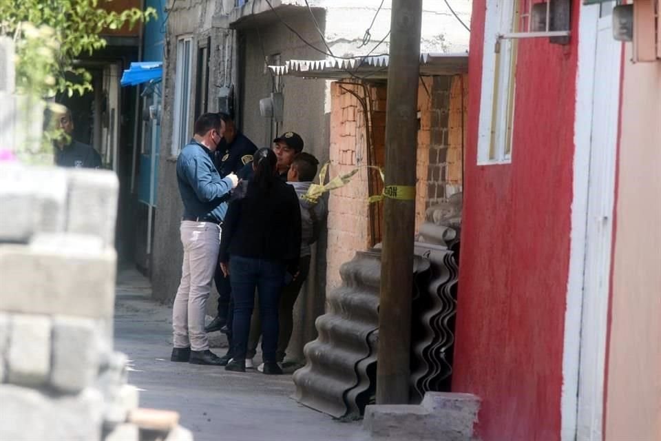 La joven fue hallada sin vida en una recámara del domicilio, ubicado en Cerrada de Cisnes casi esquina con Calle Equidad.