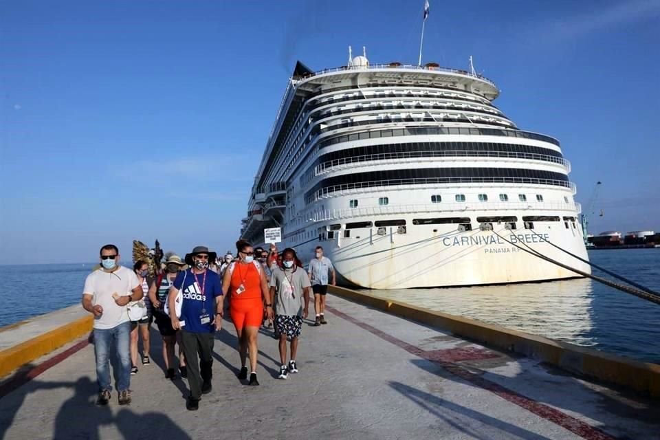 El cobro que se proponia anteriormente era de 42 dólares para cada turista extranjero que ingresara al País mediante un crucero.