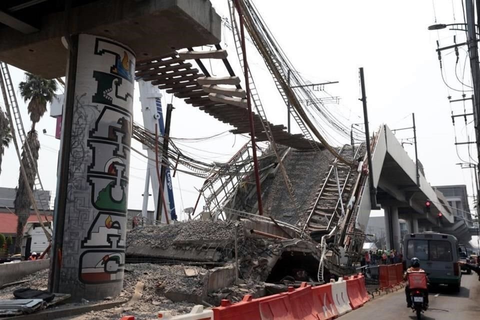 A la par del peritaje de la FGJ, expertos de empresa noruega DNV también desarrollan sus labores en la zona, informó Sheinbaum.