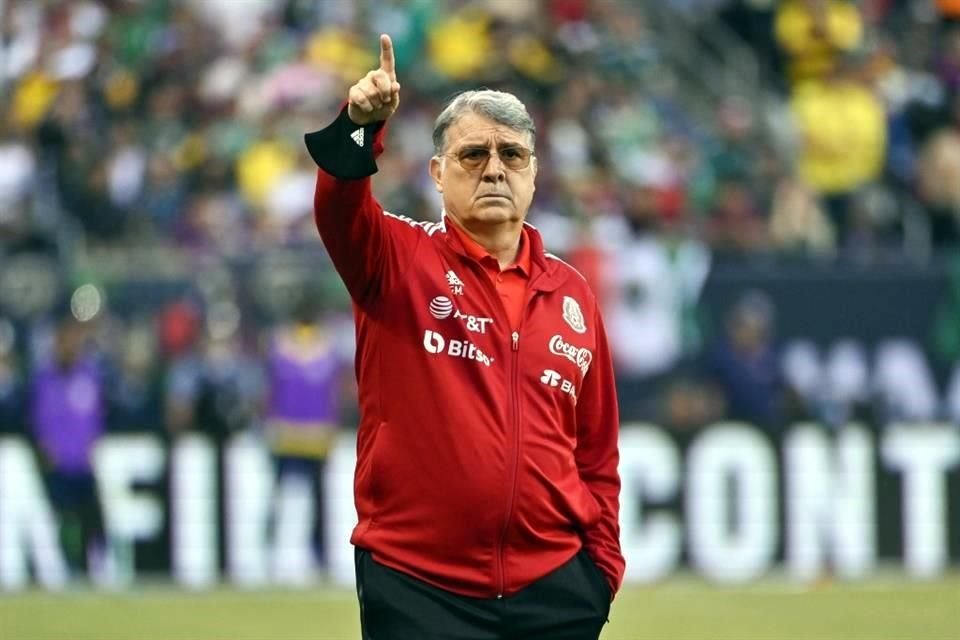 Gerardo Martino declaró que una reunión con Hernández no lo obliga a convocarlo.