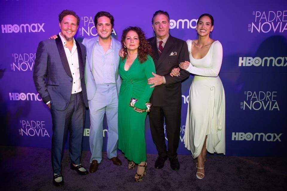 iego Boneta, Adria Arjona, Andy Garcia y Gloria Estefan estelarizan la cinta, que el 16 de junio estrenará HBO Max.