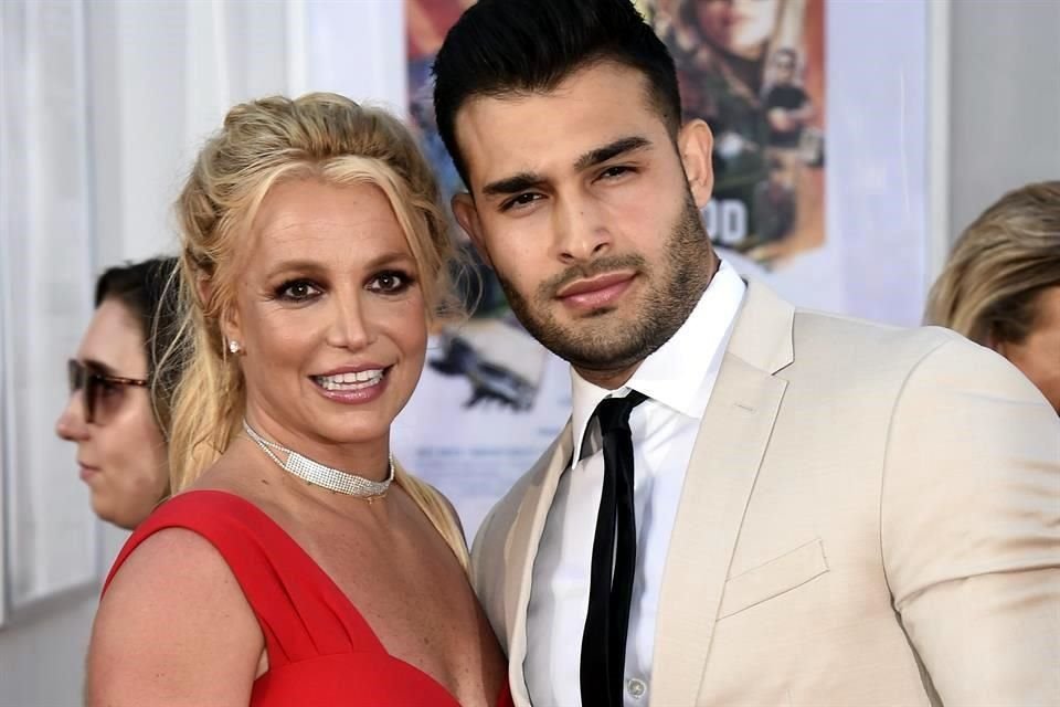 Britney Spears se volvió a casar y la polémica estuvo presente en la ceremonia en la que incluso se besó con Madonna, una de las invitadas.