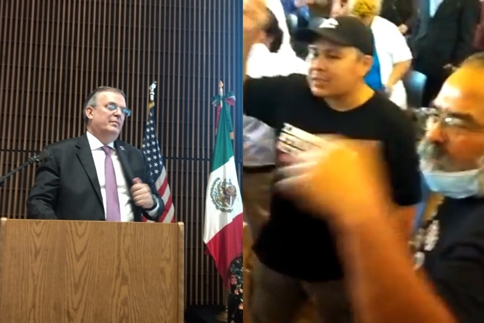 Durante anuncio del Canciller mexicano, inconformes iniciaron una protesta.