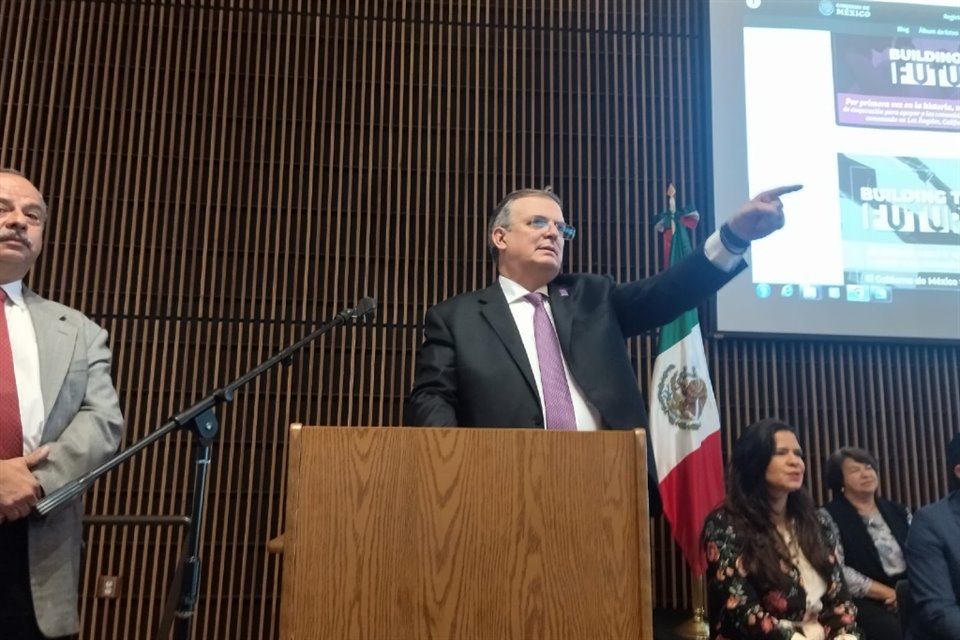 El Canciller Marcelo Ebrard en Los Ángeles, Estados Unidos.