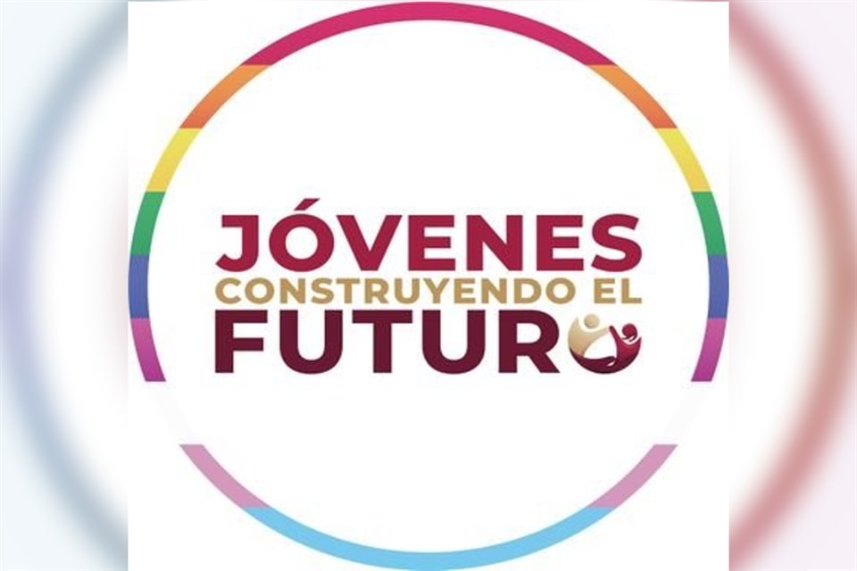 La elevación del Programa 'Jóvenes Construyendo el Futuro', venía incluido en el paquete de reformas propuestas por el ex Presidente Andrés Manuel López Obrador, pero tardó medio año en discutirse.