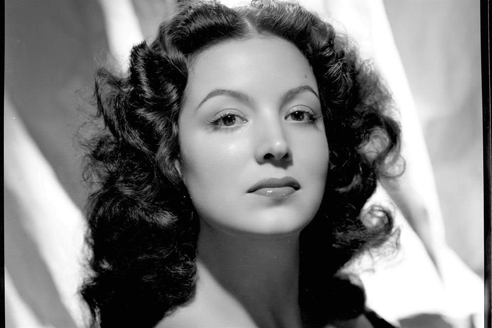 María Felix, bajo su mirada.