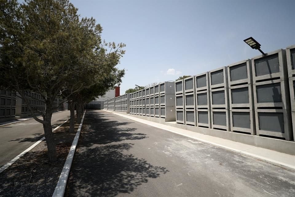 Por su alta tecnologa, el Centro Regional de Identificacin Humana de Saltillo, Coahuila, es considerado como un CSI.