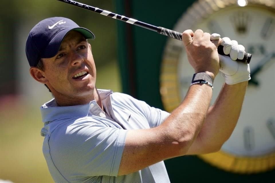 Rory McIlroy seguirá en el PGA Tour.