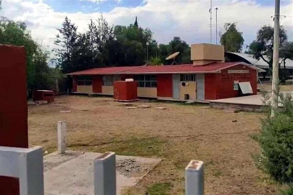 El hecho ocurrió el Telesecundaria Josefa Vergara, ubicada en la Colonia El Salitre, en Querétaro.