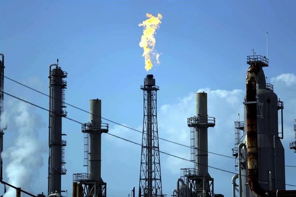 En los ltimos 3 aos, Mxico ha quemado cerca de 2 mmdd en gas natural, debido a que Pemex no tiene la infraestructura para almacenarlo.