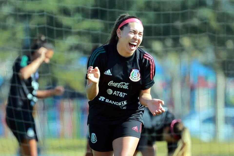 Rodríguez actualmente está concentrada con la Selección Nacional para disputar el Premundial en Monterrey.