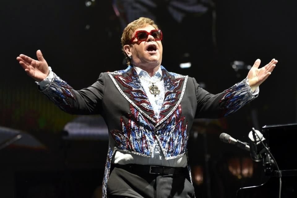 Elton John decidió apostar por las NFT, lanzando su primer token exclusivo basado en su canción 'Rocketman'; la subasta ya está en línea.