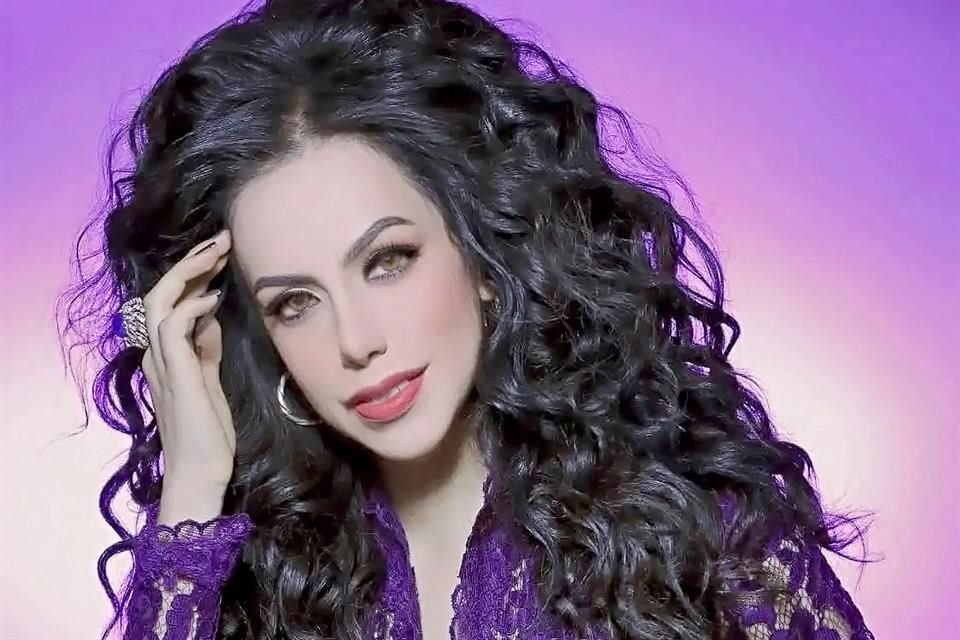 La intérprete lanzó tres discos de 2015 a la fecha.