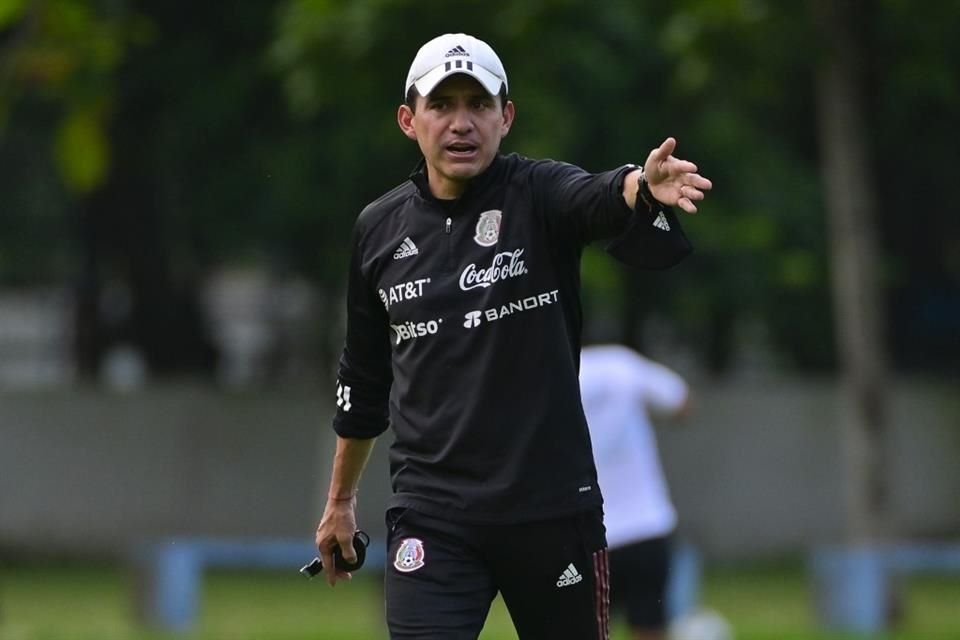 Luis Pérez es el técnico de la Selección Sub 20.