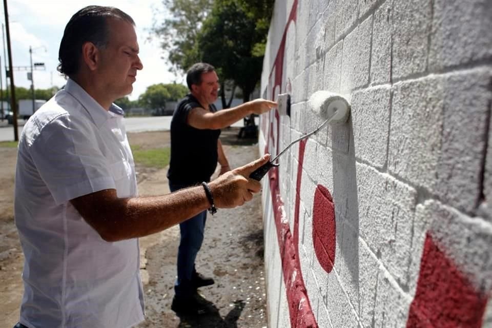 Panistas borraron con pintura bardas en distintas partes de la Ciudad que contenían mensajes con promoción a favor de Claudia Sheinbaum.