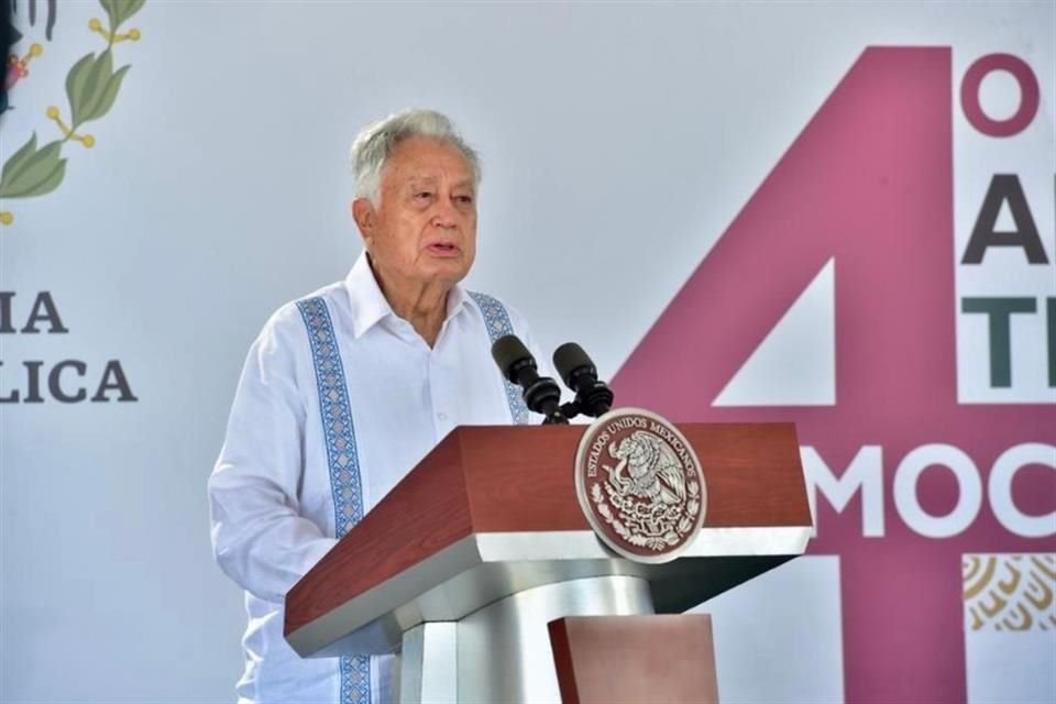 Manuel Bartlett, director general de la CFE.