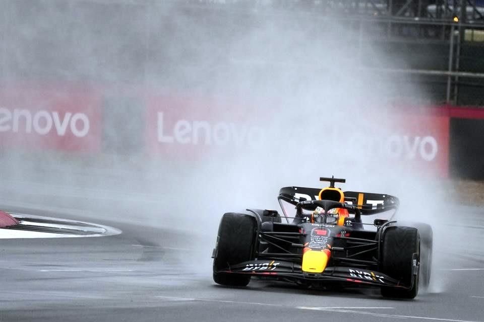 Max Verstappen intentó, pero no pudo superar el tiempo del español.