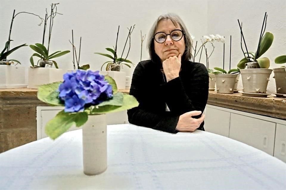 Diamela Eltit formará parte de la mesa 'Derroteros de la escritura en el cuerpo, el arte, la literatura y la teoría literaria', a llevarse a cabo este 4 de julio.