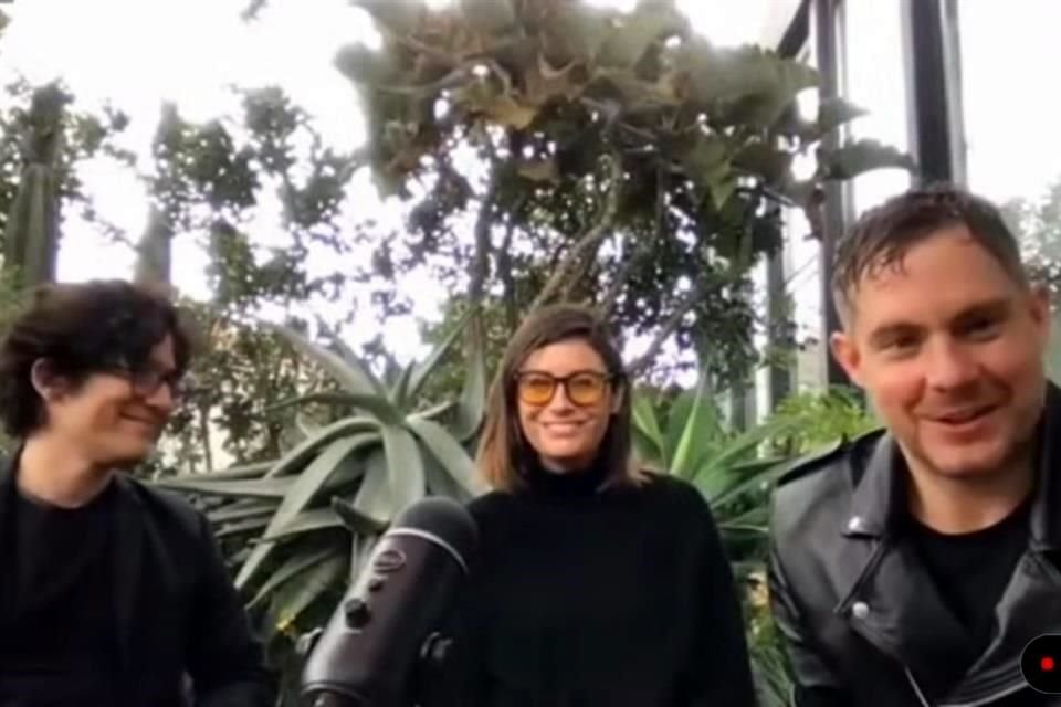 Ximena Santaolalla participó en el Coloquio Internacional Archipiélago Crítico, ¡Formado está! ¡Naveguémoslo!, organizado por el 17, Instituto de Estudios Críticos. La acompañaron Rafael Mondragón y Pablo Domínguez.
