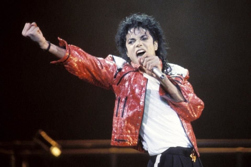 Tres canciones fueron retiradas del streaming tras ser señaladas de no ser del trabajo auténtico de Michael Jackson.