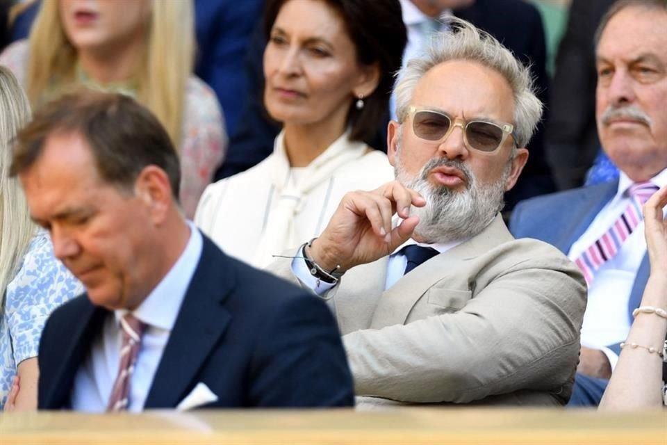 El director británico Sam Mendes comenta la actuación en las semifinales de Wimbledon.