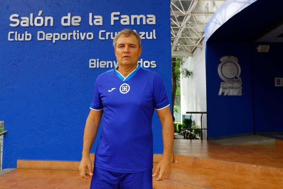 Diego Aguirre tiene la fórmula para enamorar a la afición de Cruz Azul.